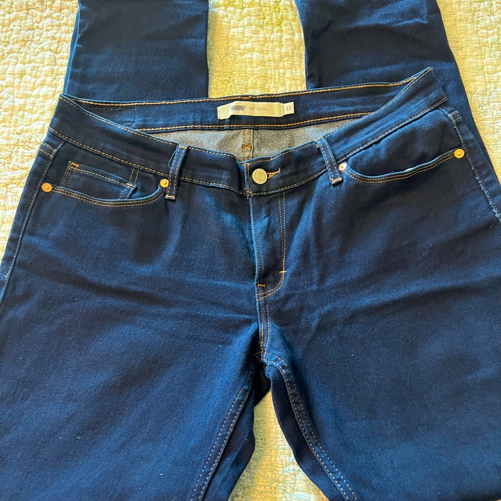 Levi Low Cut Jeans